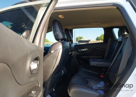 2014 Jeep Cherokee Trailhawk from USA, damaged, VIN 1C4PJMBS5EW321439